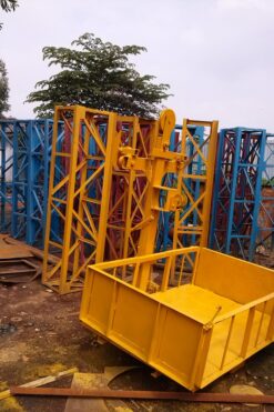 BÁN VẬN THĂNG NÂNG HÀNG