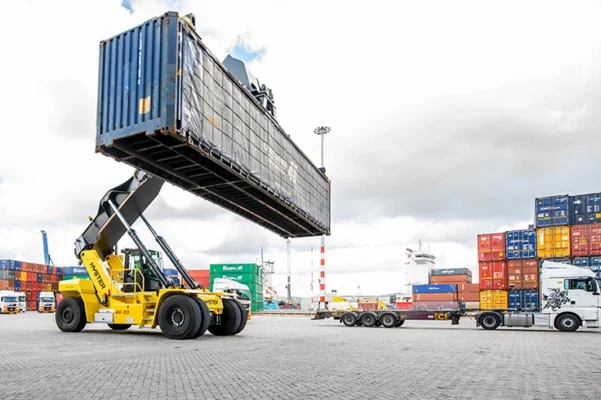 Reach Stacker Container