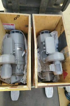MOTOR CẨU THÁP