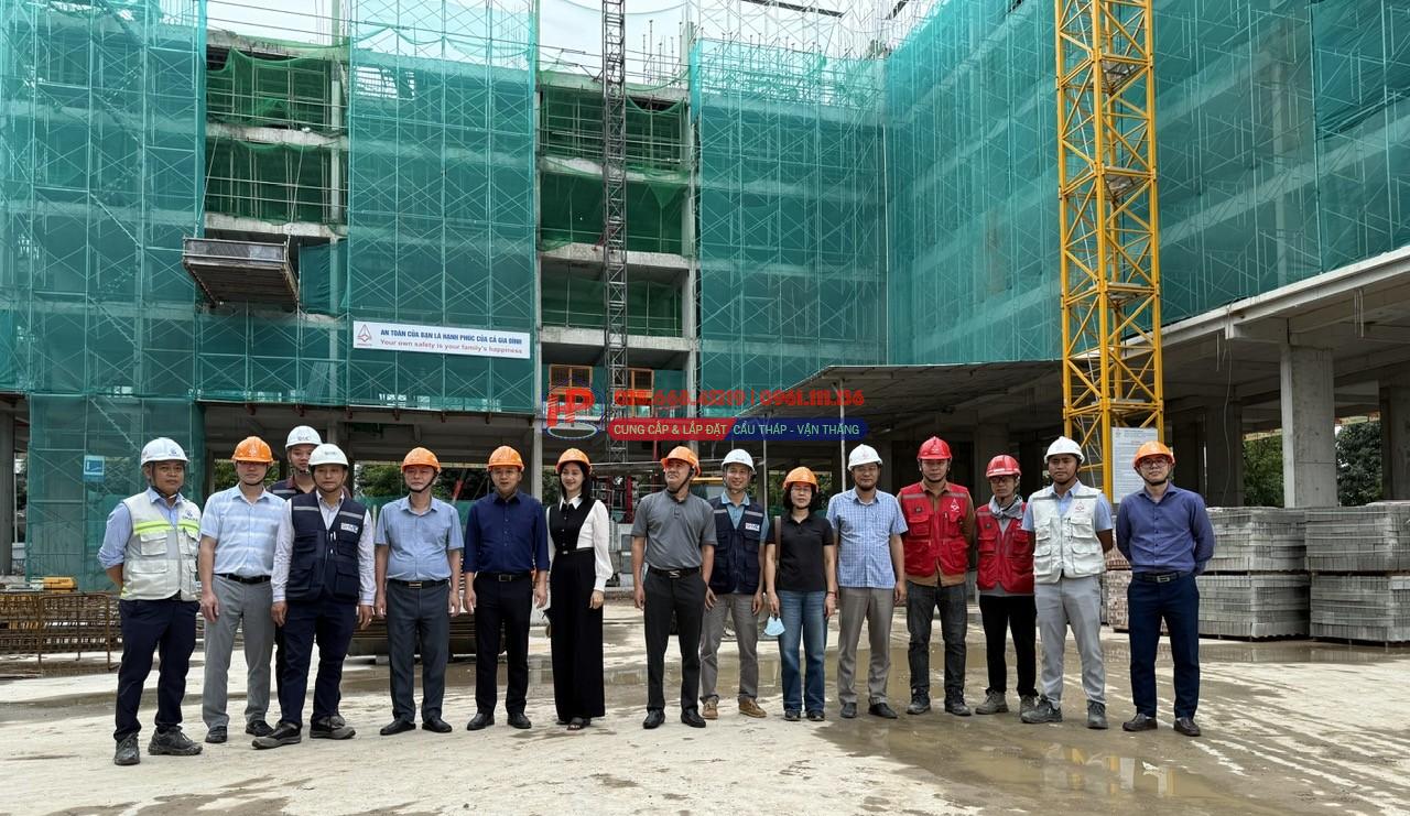 Chủ đầu tư, nhà thầu phải đảm bảo an toàn, vệ sinh lao động công trường- Ảnh 5. Chủ đầu tư, nhà thầu phải đảm bảo an toàn, vệ sinh lao động công trường- Ảnh 5.