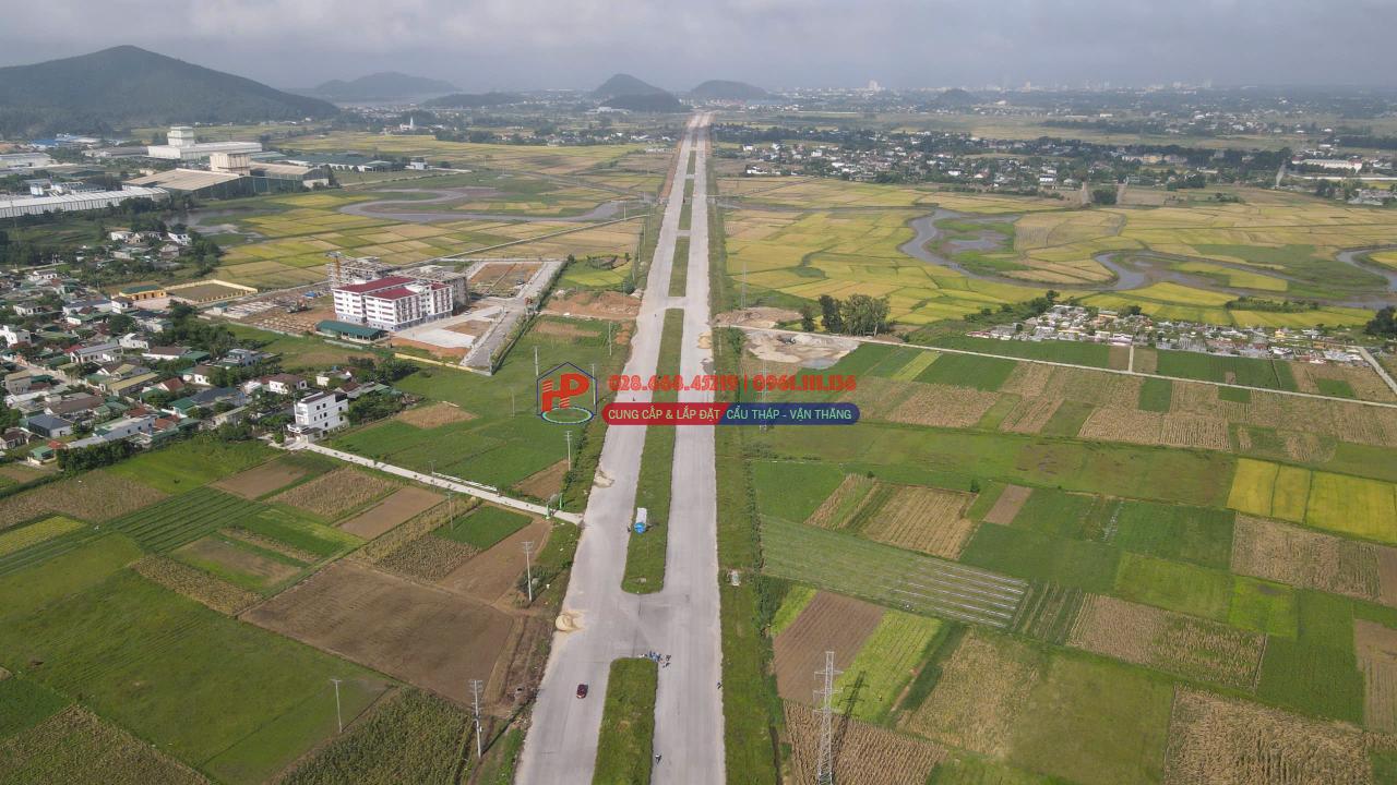 Nghệ An: Làm cầu vượt 1.400 tỷ để sớm thông tuyến đường N5 ra cụm cảng quốc tế- Ảnh 1. Nghệ An: Làm cầu vượt 1.400 tỷ để sớm thông tuyến đường N5 ra cụm cảng quốc tế- Ảnh 1.