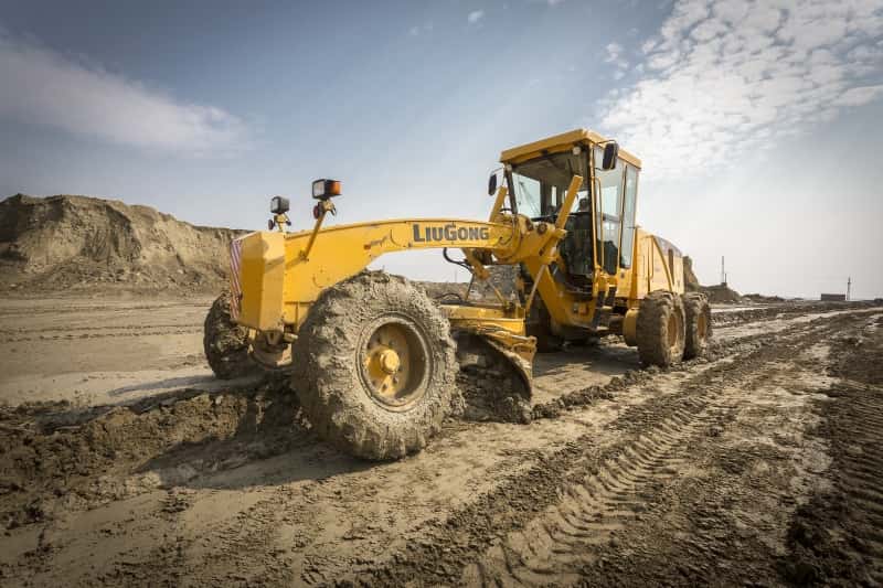 máy san gạt komatsu
