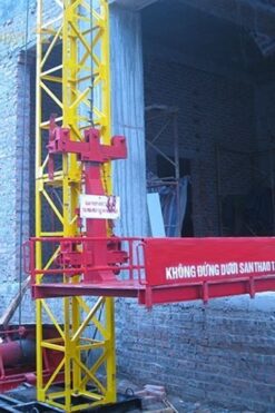 vận thăng nâng hàng